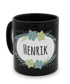 Printplanet Schwarze Namenstasse Henrik Blumenmotiv - Personalisierter Kaffeebecher Mug