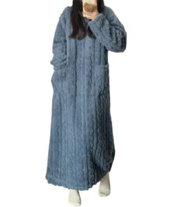 Winter-Korallen-Samt-Hauskleidung für Damen, warmes extra langes Fleece-Pyjama für Damen, komfortable Flanell-Pyjama in