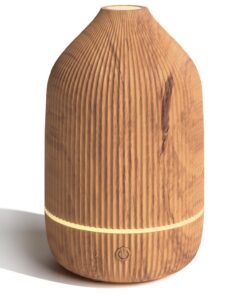SALUBRITO Ultraschall Aromatherapie Diffuser für Zuhause und Büro, 100ml Holzkorn, Geschenkidee für Frauen