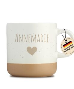 Personalierte Gravur Tasse mit Namen - Spülmaschinenfest - Geschenk für Freundin & Frau (Steingut, Beige)