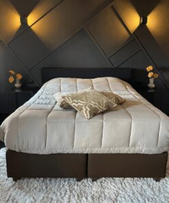 Zelesta Antiallergische Waschbare Ganzjahresdecke - Taupe & Leinen (135x200cm) Zelesta Mikrofaser Steppdecke Schlafdec