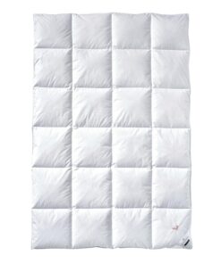 Billerbeck Daunendecke E04 Gold Edition - Warme Bettdecke für alle Jahreszeiten - 135 x 200 cm mit echten Daunen - Wärme