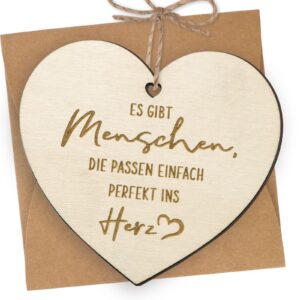 GEBETTER Freundin Geschenk Holzkarte Herzform zum selber beschriften für Geburtstag Jahrestag Hochzeit