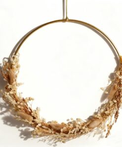 Trockenblumen Kranz 28 cm - Jährliche Wand Deko mit Goldener Metallring Boho Scheidung Grass und Blüten, Türkranz für Ha