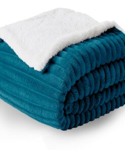 WAVVE Sherpa Kuscheldecke - Extra Warm und Flauschig - Für Sofa und Couch - Doppelgesicht - 150x200 cm - Türkis