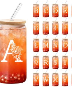 DETENE 550ml Buchstaben-Gläser mit Deckel und Strohhalm für Eiskaffee und Monogrammierte Initialen als Geschenke für Fra