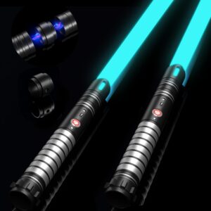 Duell Lichtschwerter 2er Set - 6 Soundeffekten & 24 Farben - Abnehmbare Lichtschwert doppelseitige Klinge - vibrierender