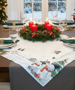 KAMACA Mitteldecke Tischdecke robust farbecht Pflegeleicht Winteressen Küche Weihnachten (Frosty Snowman) KAMACA Mitte