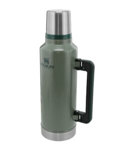 Stanley Classic Legendary Thermosflasche 1,9L - Hält 45 Std. Heiß oder Kalt - Edelstahl - BPA-Frei - Spülmaschinenfest -
