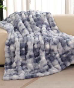 ORINOVA Kuscheldecke Flauschige Decke 130x150 cm Blau für Alle Altersstufen im Wohnzimmer Warme Wohndecke