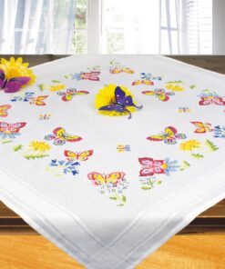 KAMACA Kreuzstitch Tiere Tischdecke für Erwachsene inkl. Stickgarn und Anleitung (Garten MD 80x80 cm) KAMACA Schmetter