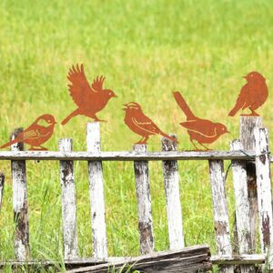 Rust Vögel Garten Deko für Bäume Pfähle oder Zäune, Wetterfest, 5er Set Metall Bird Baumstecker mit Schraube