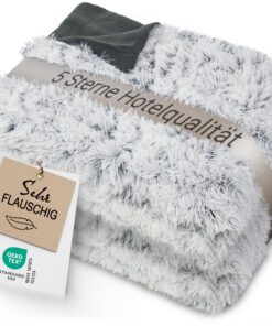 ZOLLNER Flauschige Kuscheldecke 150x200 cm - warm und weich - waschbar bis 30°C - weiß - OEKO-TEX® Zertifiziert