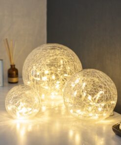 Lights4fun 3er Set Glaskugeln mit warmweißen LEDs für innen | strombetrieben mit EU-Netzwerkstecker | perfekt für Herbst