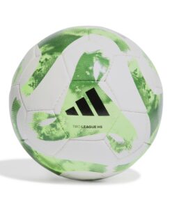 ADIDAS Tiro Match Freizeitfußball für Erwachsene im Park | ADIDAS Tiro Match Freizeitfußball mitcomfort-max für Jungen