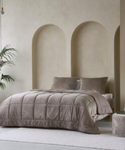 Zelesta Velvetbed Bettdecke - Waschbarebettdecke ohne Bezug - Samtstoff Bettwäsche (Taupe, 140x200 cm) Zelesta Velvetb
