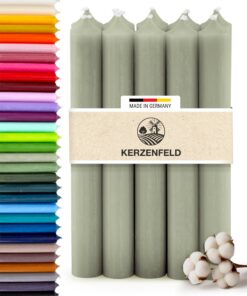 Stabkerzen Grün, 180mm x 22mm, 10 Stück - Durchgefärbte Spitzkerzen - 8+ Std. Brenndauer - Unparfümiert & RAL-Zertifizie
