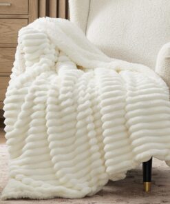 BEDSURE Warme Flauschig Kuscheldecke Weiß - 150x200 cm, Perfekt für Winter &thalter BEDSURE Wolfe Flauschig Decke Weiß -