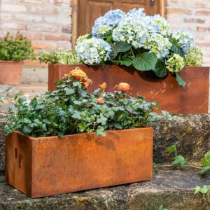 Dekoleidenschaft 2 Pflanzkästen aus Metall in Rost-Optik für Outdoor-Einrichtung, Garten-Deko, Hochbeet