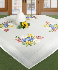 KAMACA Alpenblumen Stickset Tischdecke für Erwachsene inkl. Garn und Vorlage