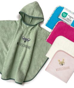 my STITCHERY Personalisiertes Kinder Badeponcho mit Namen - Oeko-TEX® Baumwolle Dunkelgrün